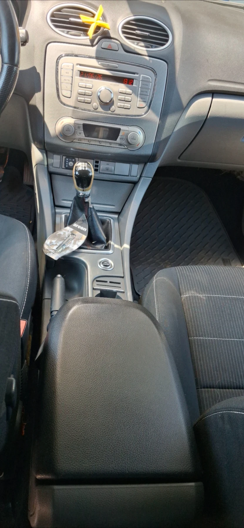 Ford Focus 1.6i MK2.5, снимка 10 - Автомобили и джипове - 55361963