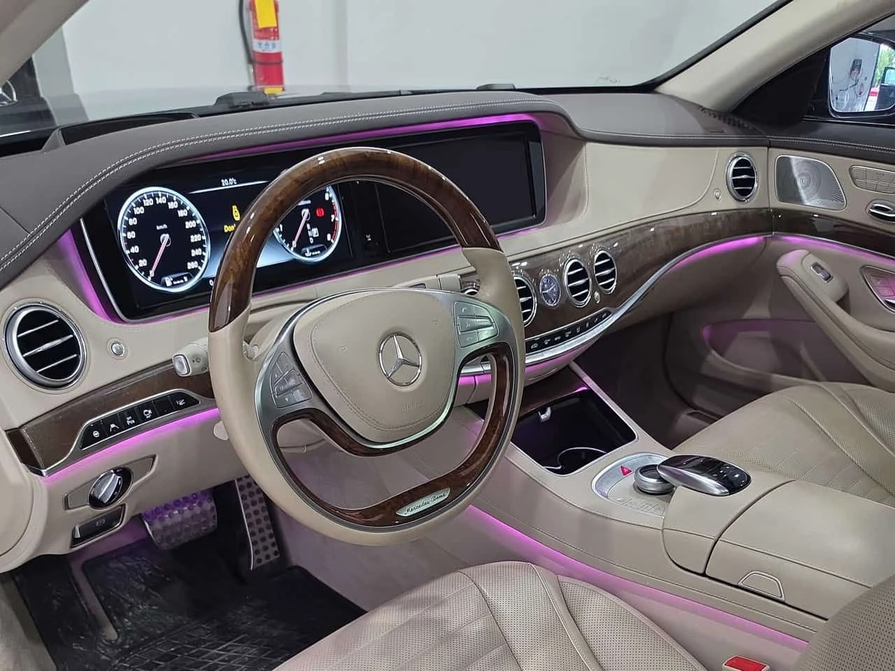 Mercedes-Benz S 550 АМГ ПАКЕТ/CARFAX/ДИСТРОНИК/360/АМБИЕНТ/КЛИП/, снимка 12 - Автомобили и джипове - 55468810