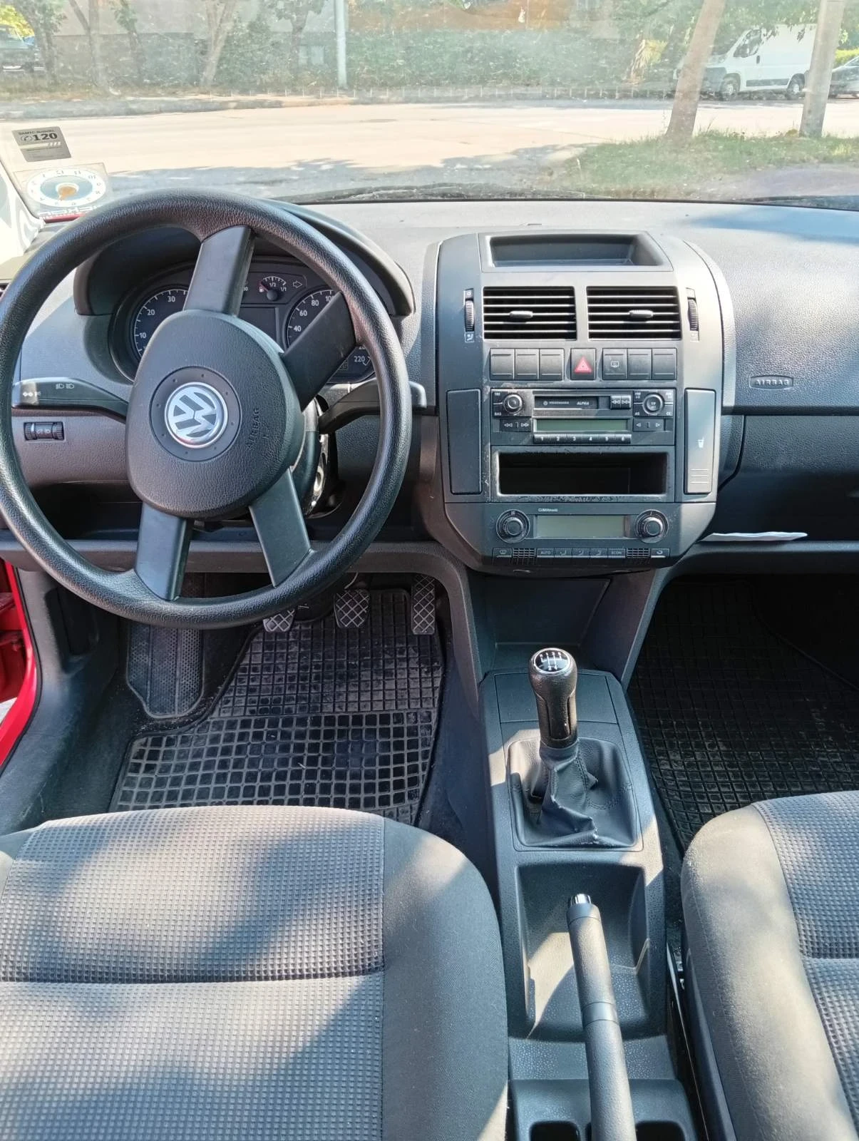 VW Polo, снимка 11 - Автомобили и джипове - 55601666