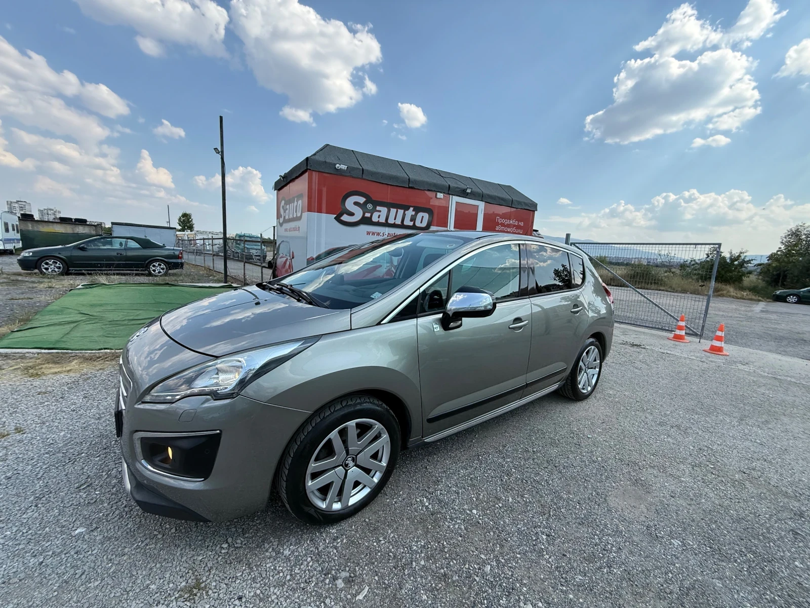 Peugeot 3008 2.0HDI 4X4* КОЖА* ПОДГРЕВ* HEAD UP* NAVI* КАМЕРА