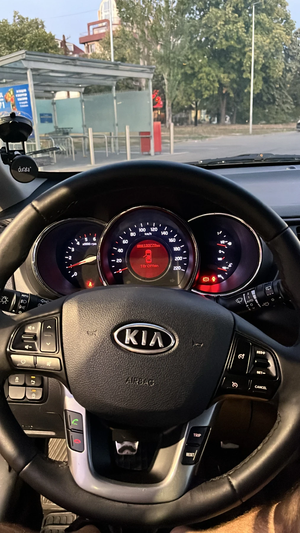 Kia Rio EcoDynamics, снимка 9 - Автомобили и джипове - 55675271