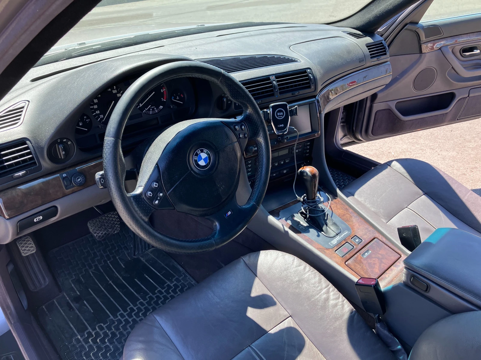 BMW 740 740i, снимка 9 - Автомобили и джипове - 55949495