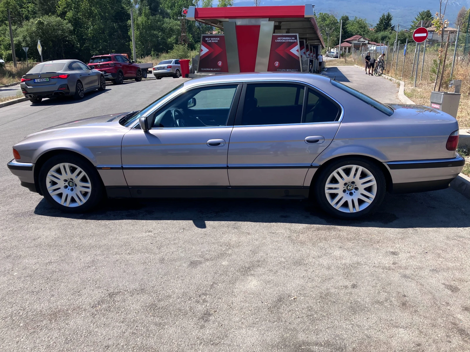 BMW 740 740i, снимка 4 - Автомобили и джипове - 55949495