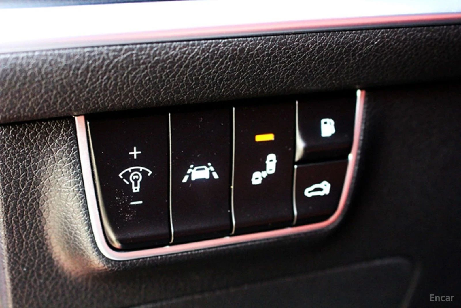 Kia Stinger, снимка 16 - Автомобили и джипове - 56686876