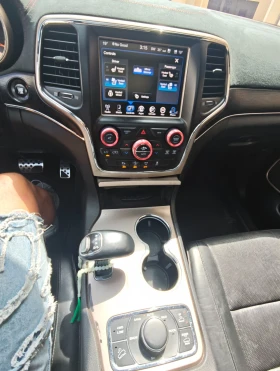 Jeep Grand cherokee 5.7 HEMI SUMMIT R/T, снимка 10