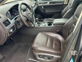 VW Touareg 3.0TDI, 4-MOTION, FULL SERVICE VW-KATO HOB, PANO, , снимка 8
