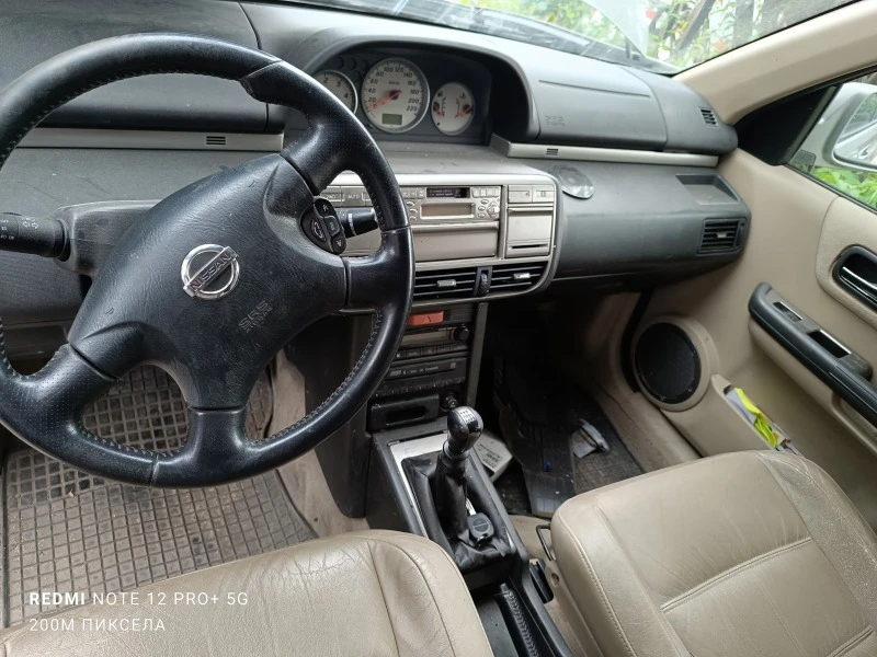 Nissan X-trail 2.2d 4x4 klima, снимка 10 - Автомобили и джипове - 46970266