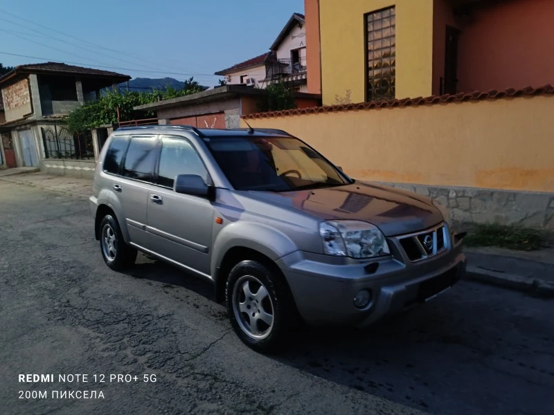 Nissan X-trail 2.2d 4x4 klima, снимка 1 - Автомобили и джипове - 46970266