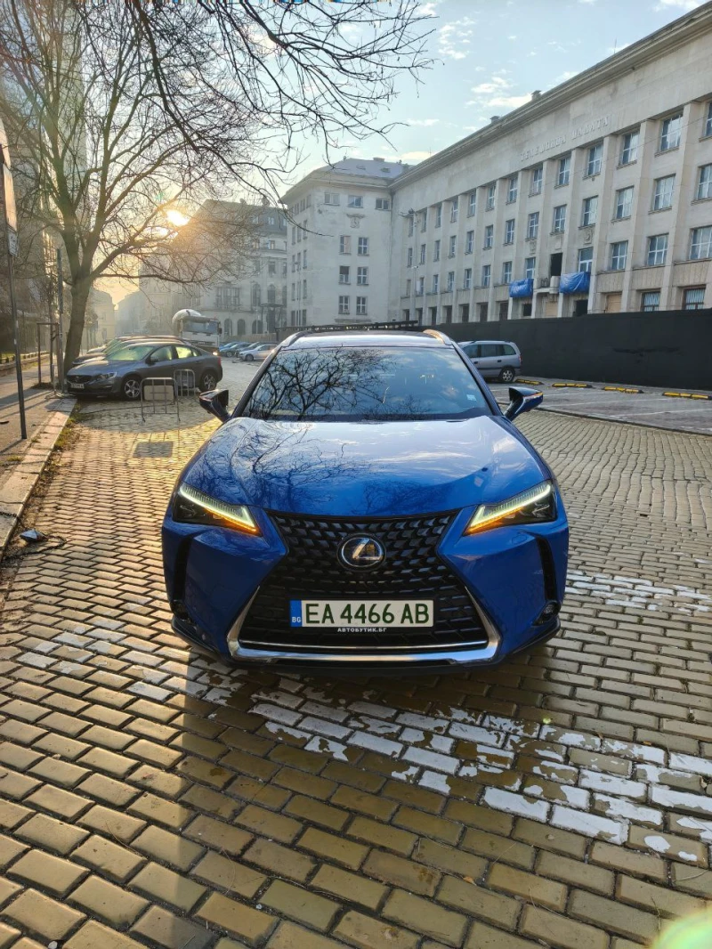 Lexus UX 300e Lux, снимка 3 - Автомобили и джипове - 52669792