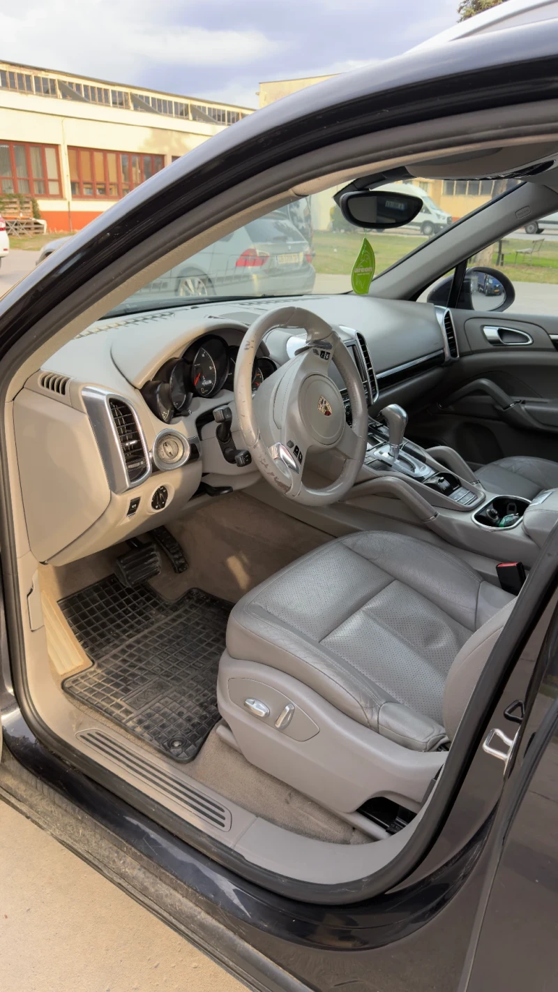 Porsche Cayenne, снимка 2 - Автомобили и джипове - 52317114