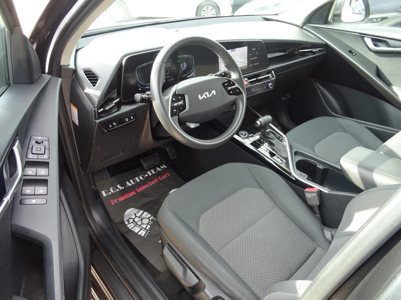 Kia Niro 1.6GDI DCT HEV Business, снимка 9 - Автомобили и джипове - 52391793