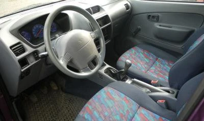 Daihatsu Terios 1.3i разпродажба, снимка 7 - Автомобили и джипове - 5138430