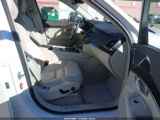 Volvo Xc90 T6* MOMENTUM* ДИГИТАЛНО* ТАБЛО* КАМЕРА* МАСАЖ* ДИС - изображение 9