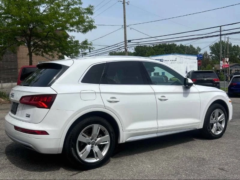 Audi Q5 * TECHNIK * 2 КЛЮЧА * 360 * PANO * ПОДГРЕВ, снимка 3 - Автомобили и джипове - 54812268