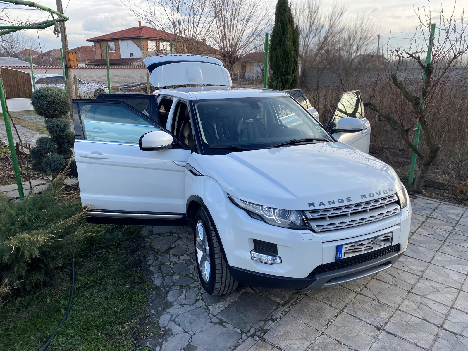 Land Rover Range Rover Evoque 2.2SD4 190кс Panorama - изображение 8