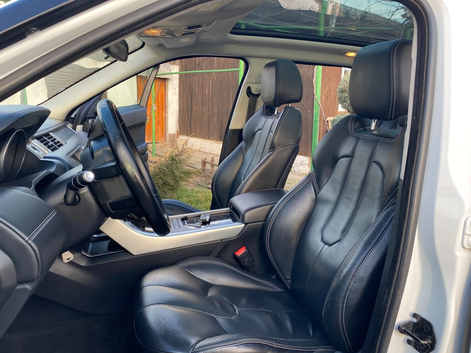 Land Rover Range Rover Evoque 2.2SD4 190 Panorama | Mobile.bg   11