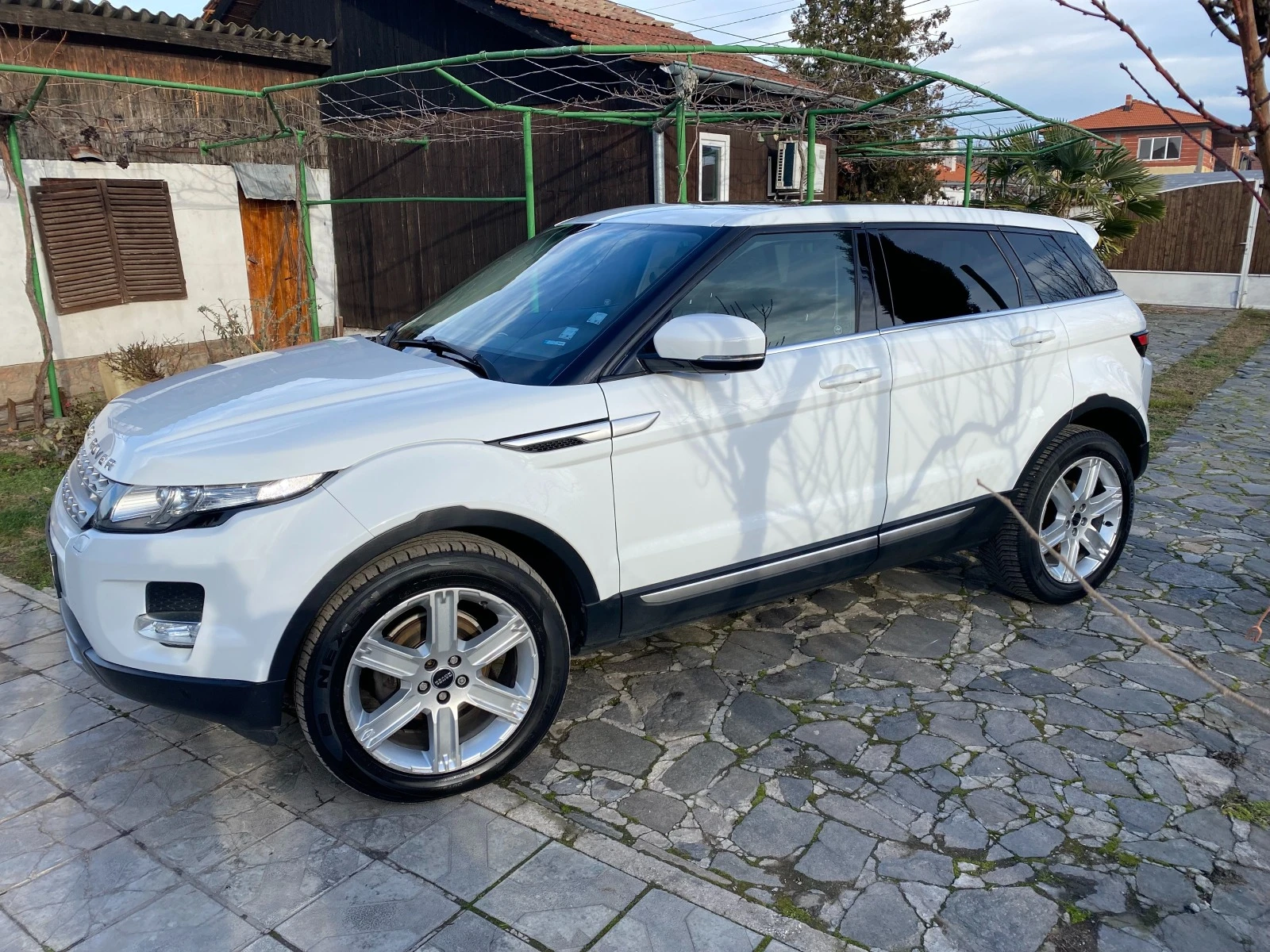 Land Rover Range Rover Evoque 2.2SD4 190кс Panorama - изображение 7