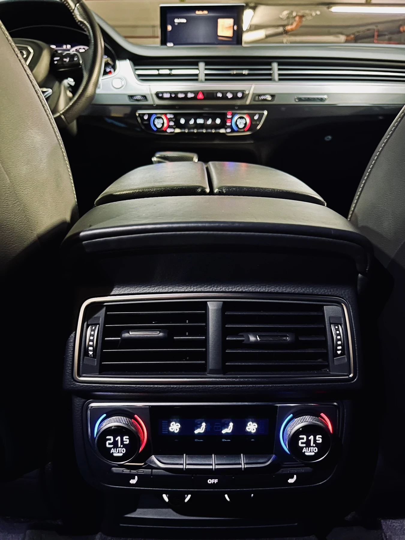 Audi Q7 3.0 TDI S-line // ДДС възст. - изображение 3
