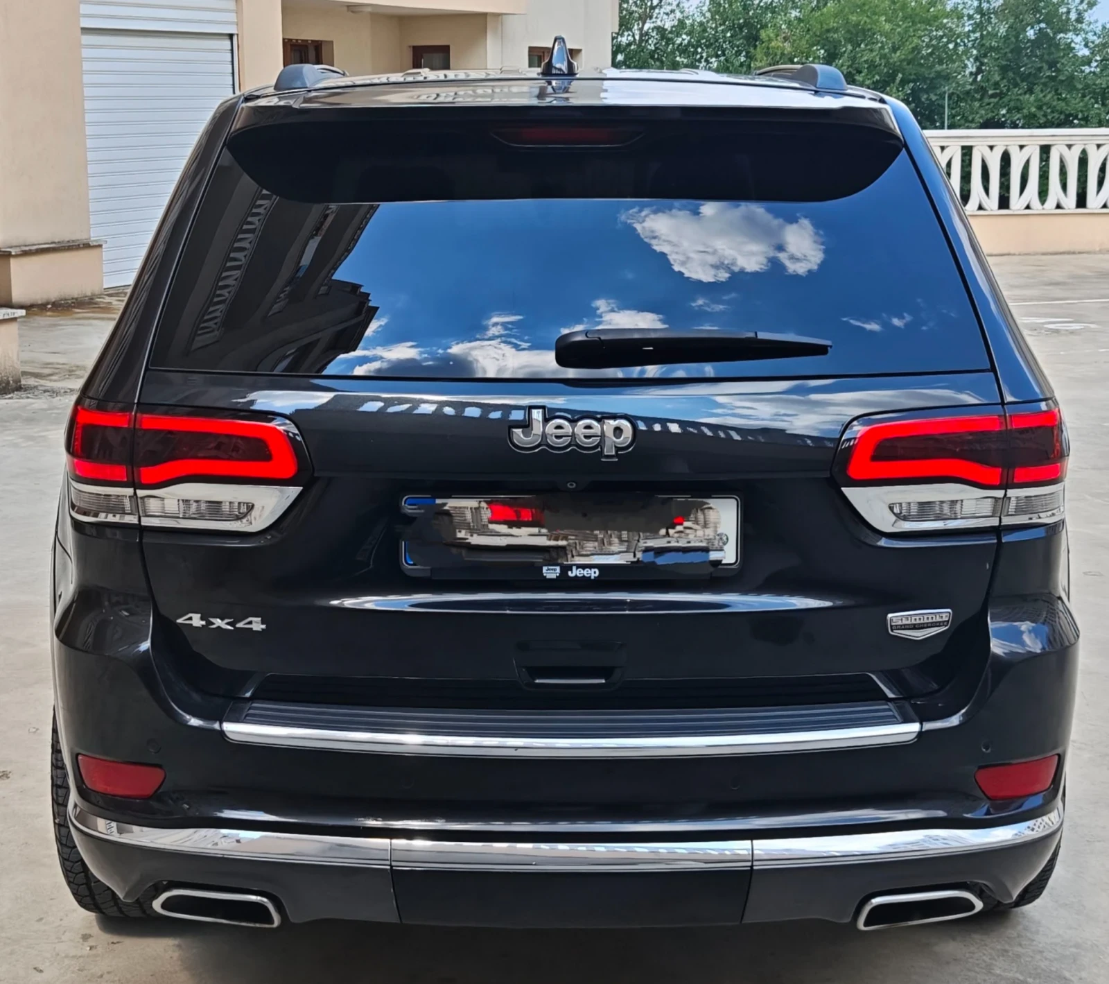 Jeep Grand cherokee 5.7 HEMI SUMMIT R/T, снимка 6 - Автомобили и джипове - 55202245