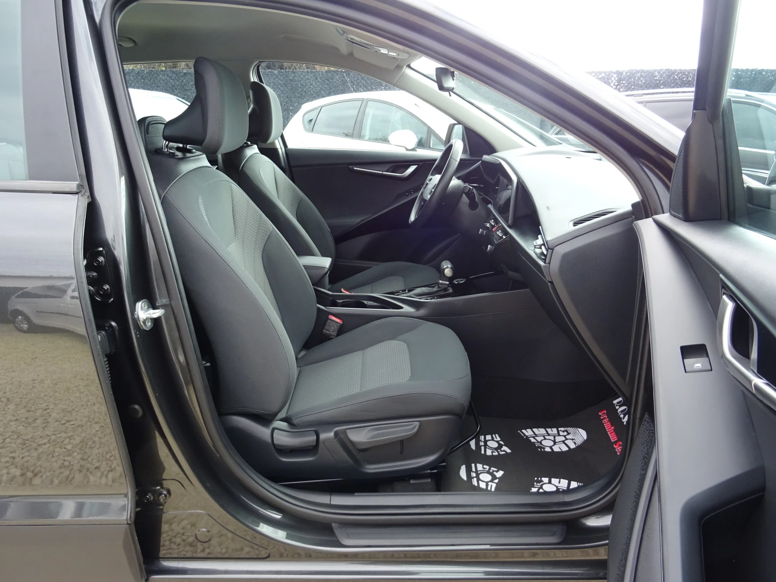 Kia Niro 1.6GDI DCT HEV Business | Mobile.bg   14