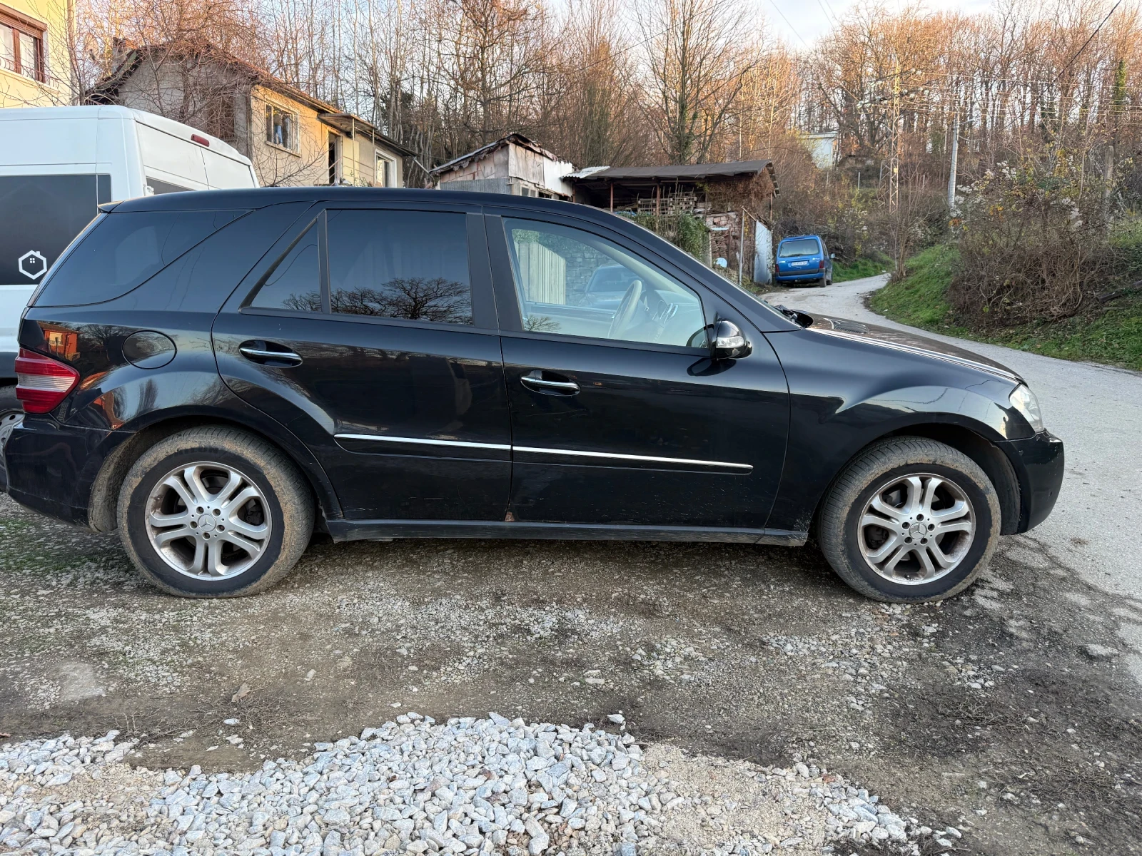 Mercedes-Benz ML 350  - изображение 3