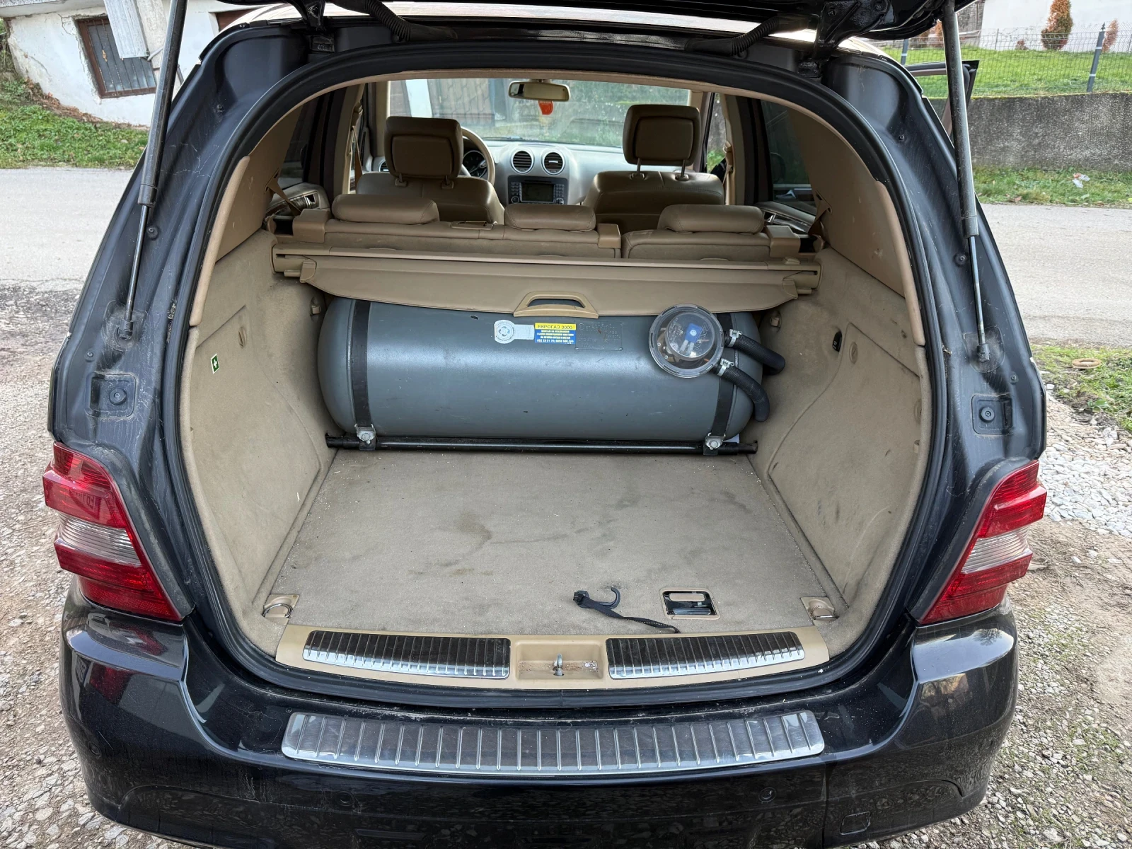 Mercedes-Benz ML 350  - изображение 6