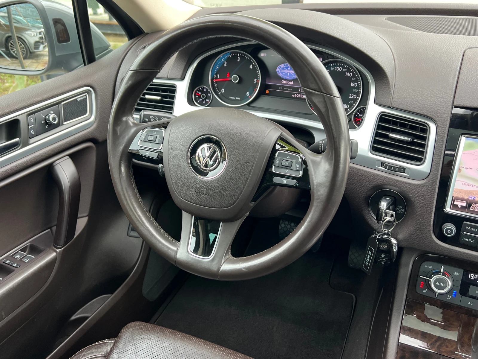 VW Touareg 3.0TDI, 4-MOTION, FULL SERVICE VW-KATO HOB, PANO,  | Mobile.bg � ����������� 11