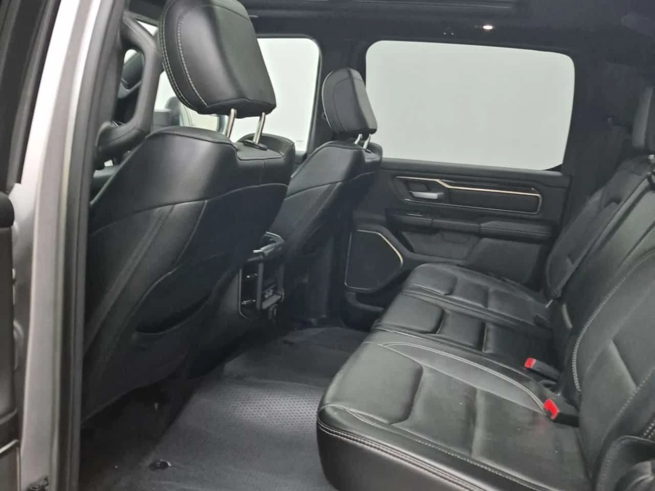 Dodge RAM 1500 * SPORT CREW CAB STD BED * CARFAX * ЦЕНА ДО БГ, снимка 11 - Автомобили и джипове - 54751823