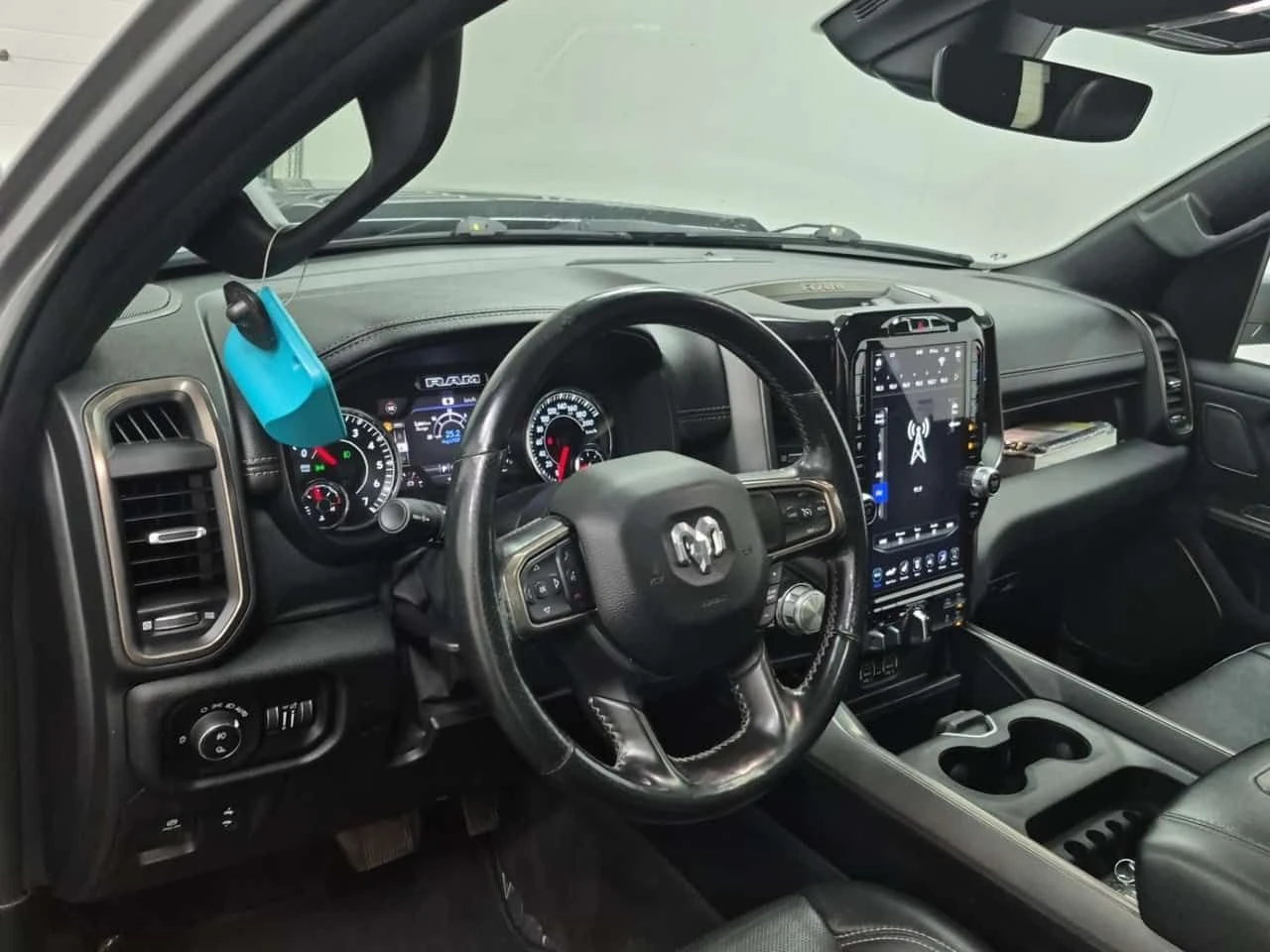 Dodge RAM 1500 * SPORT CREW CAB STD BED * CARFAX * ЦЕНА ДО БГ, снимка 7 - Автомобили и джипове - 54751823