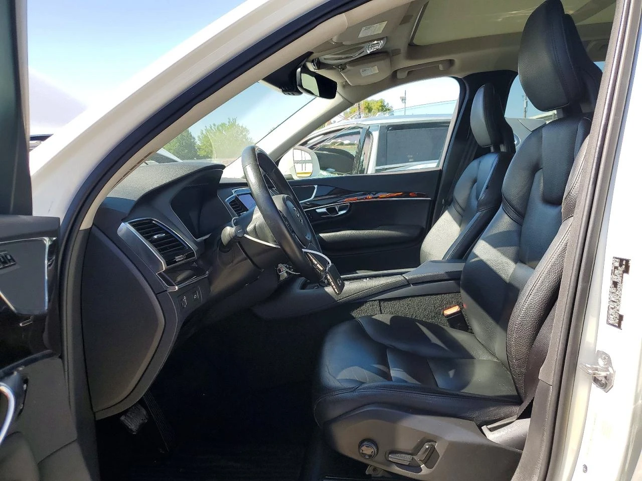 Volvo Xc90 T6 | MOMENTUM | 7 PASSENGER | DIGITAL, снимка 7 - Автомобили и джипове - 55228729