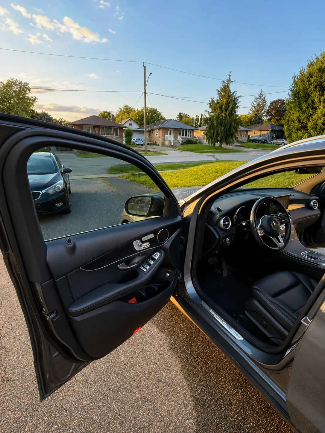 Mercedes-Benz GLC * 300 * CARFAX * ЦЕНА ДО БГ, снимка 7 - Автомобили и джипове - 55251779