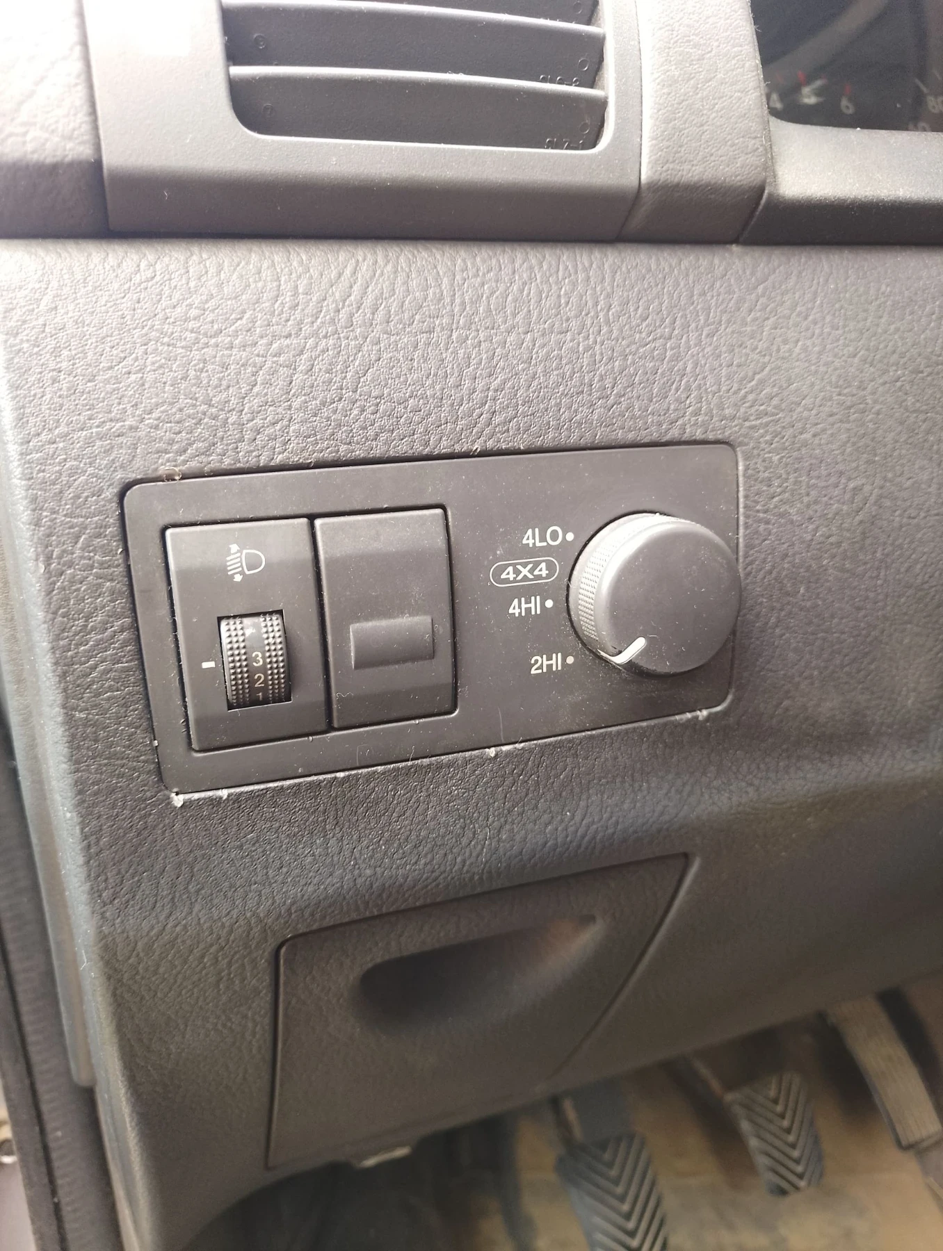 Kia Sorento, снимка 10 - Автомобили и джипове - 56295208