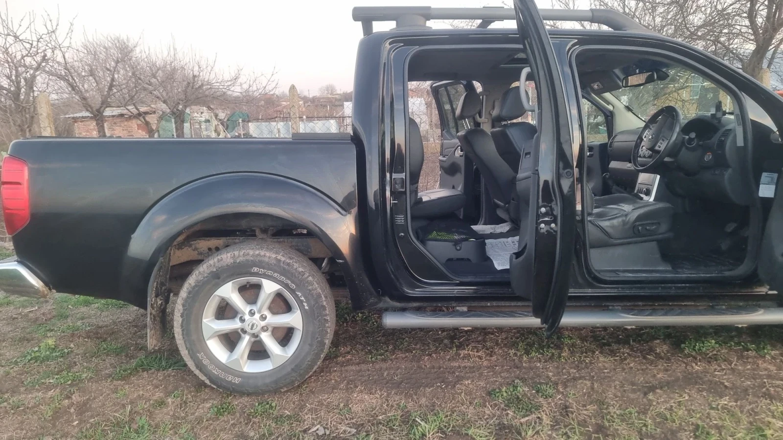 Nissan Navara Внос UK 2 ключа, Щора, Камера, снимка 6 - Автомобили и джипове - 56331121