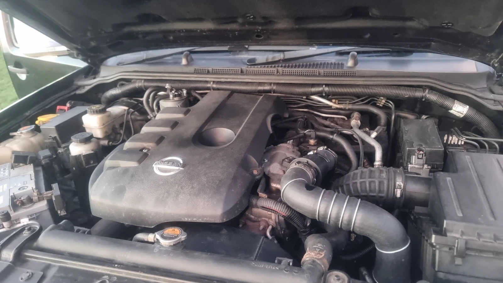 Nissan Navara Внос UK 2 ключа, Щора, Камера, снимка 11 - Автомобили и джипове - 56331121
