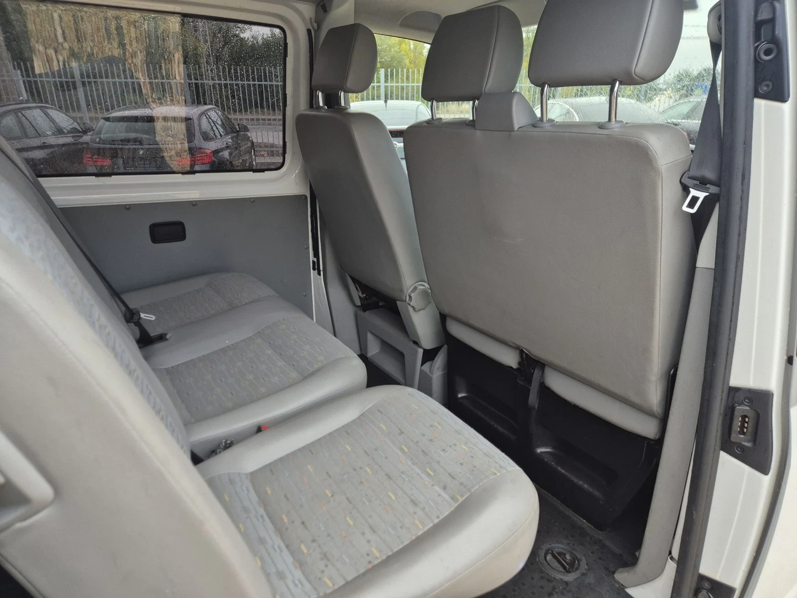 VW Transporter 2.0i Trendline 9 PERSON  - изображение 10