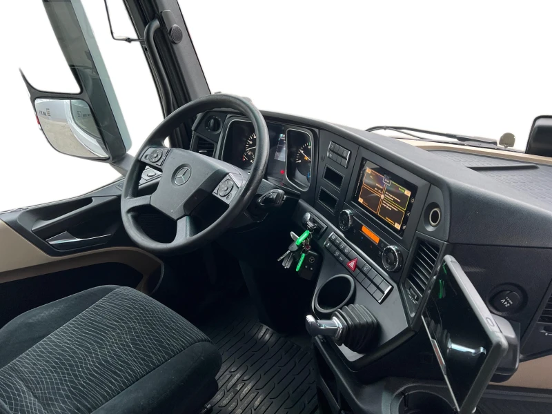Mercedes-Benz Actros 1845 LS, снимка 9 - Камиони - 52554066