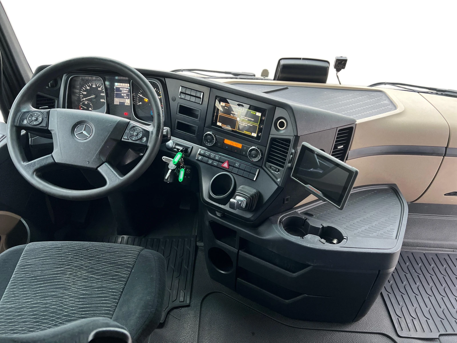 Mercedes-Benz Actros 1845 LS - изображение 6