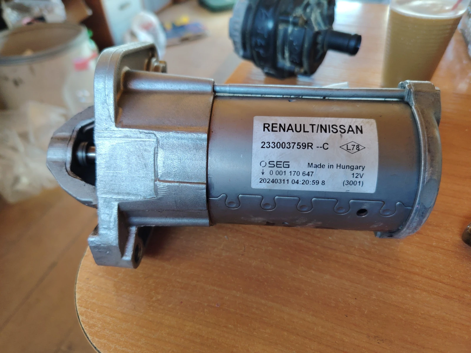 233003759R--C стартер за Дачия Дъстър