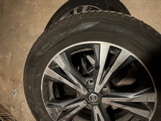 Гуми с джанти Pirelli 225/60R18, снимка 3 - Гуми и джанти - 53283379