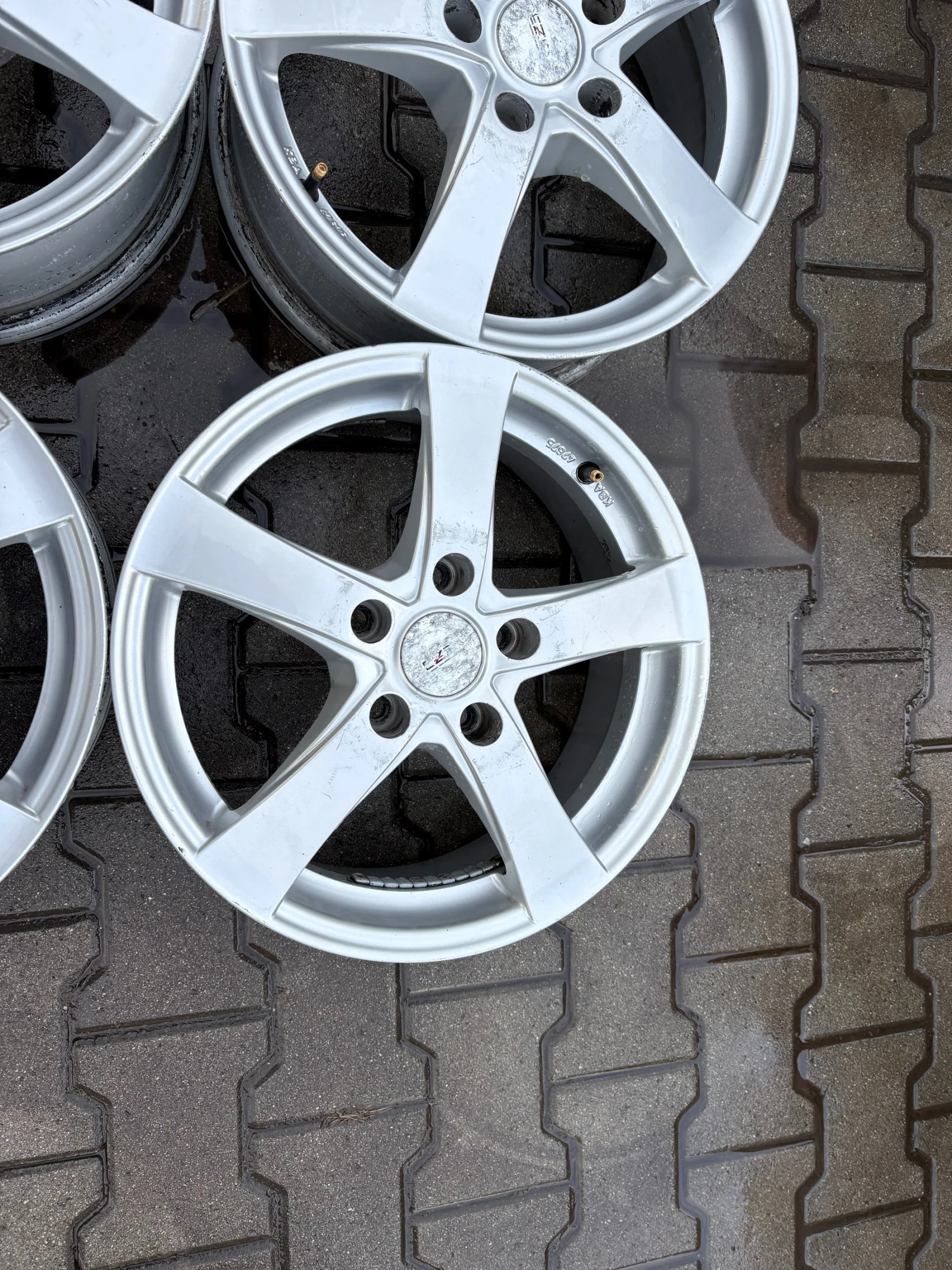   Hyundai I30 | Mobile.bg   4