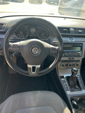 VW Passat 1.6 TDI R-line, снимка 10 - Автомобили и джипове - 45190321