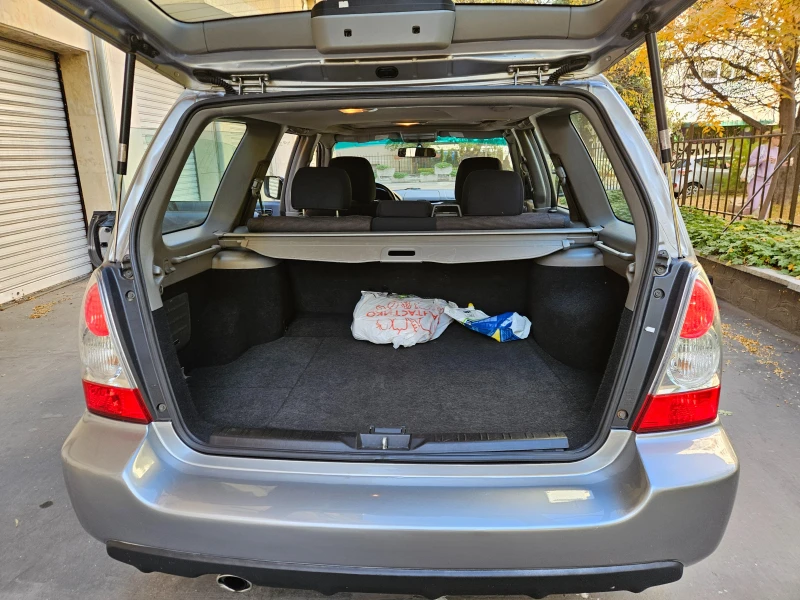 Subaru Forester 2.0, снимка 8 - Автомобили и джипове - 48147768