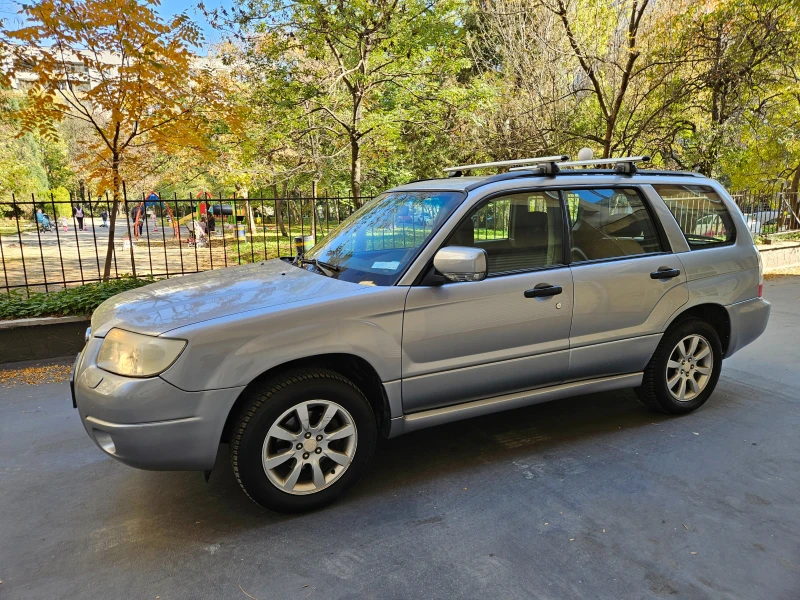 Subaru Forester 2.0, снимка 2 - Автомобили и джипове - 48147768