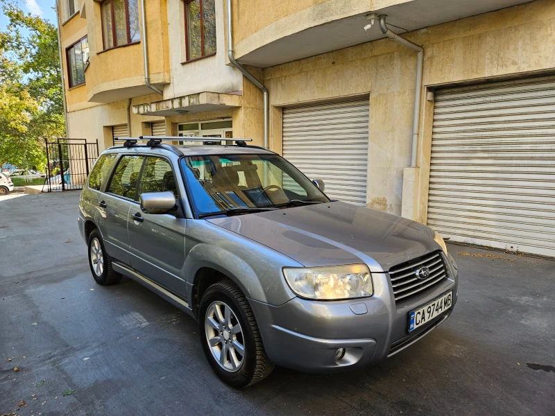 Subaru Forester 2.0, снимка 5 - Автомобили и джипове - 48147768