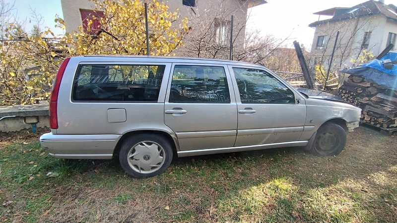 Volvo V70, снимка 10 - Автомобили и джипове - 48402797