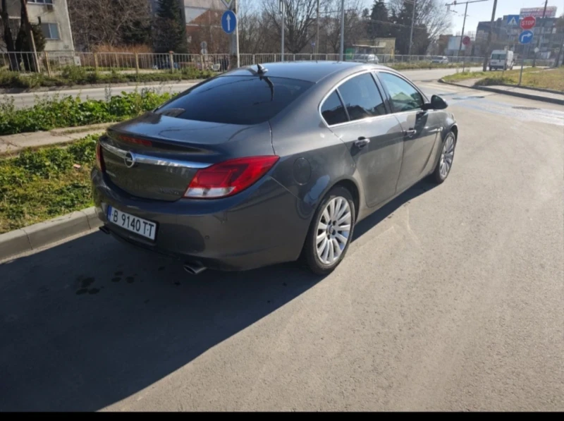 Opel Insignia 2.0 T, снимка 2 - Автомобили и джипове - 49425518