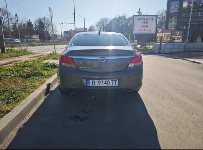 Opel Insignia 2.0 T, снимка 6 - Автомобили и джипове - 49425518