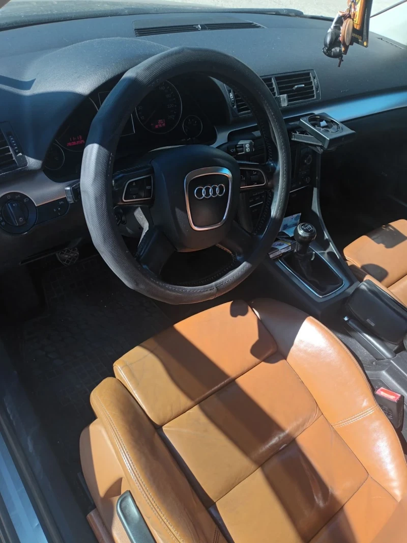 Audi A4 2.0 TDI, снимка 9 - Автомобили и джипове - 51527696