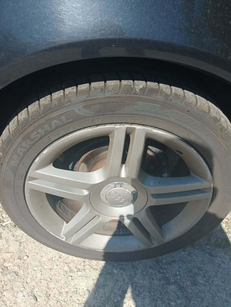 Audi A4 2.0 TDI, снимка 10 - Автомобили и джипове - 51527696