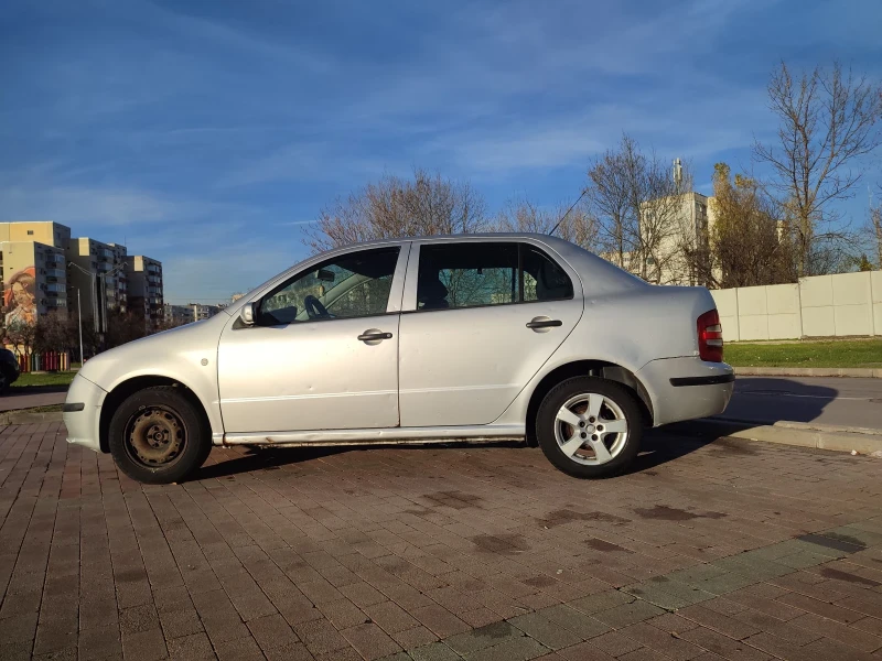 Skoda Fabia Sedan 1.4 TDI, снимка 3 - Автомобили и джипове - 52571814